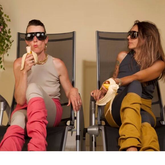 Frenckenberger 100% Cashmere Leg Warmers Chalk One Size NWOT $485 Retail - Picture 9 of 9